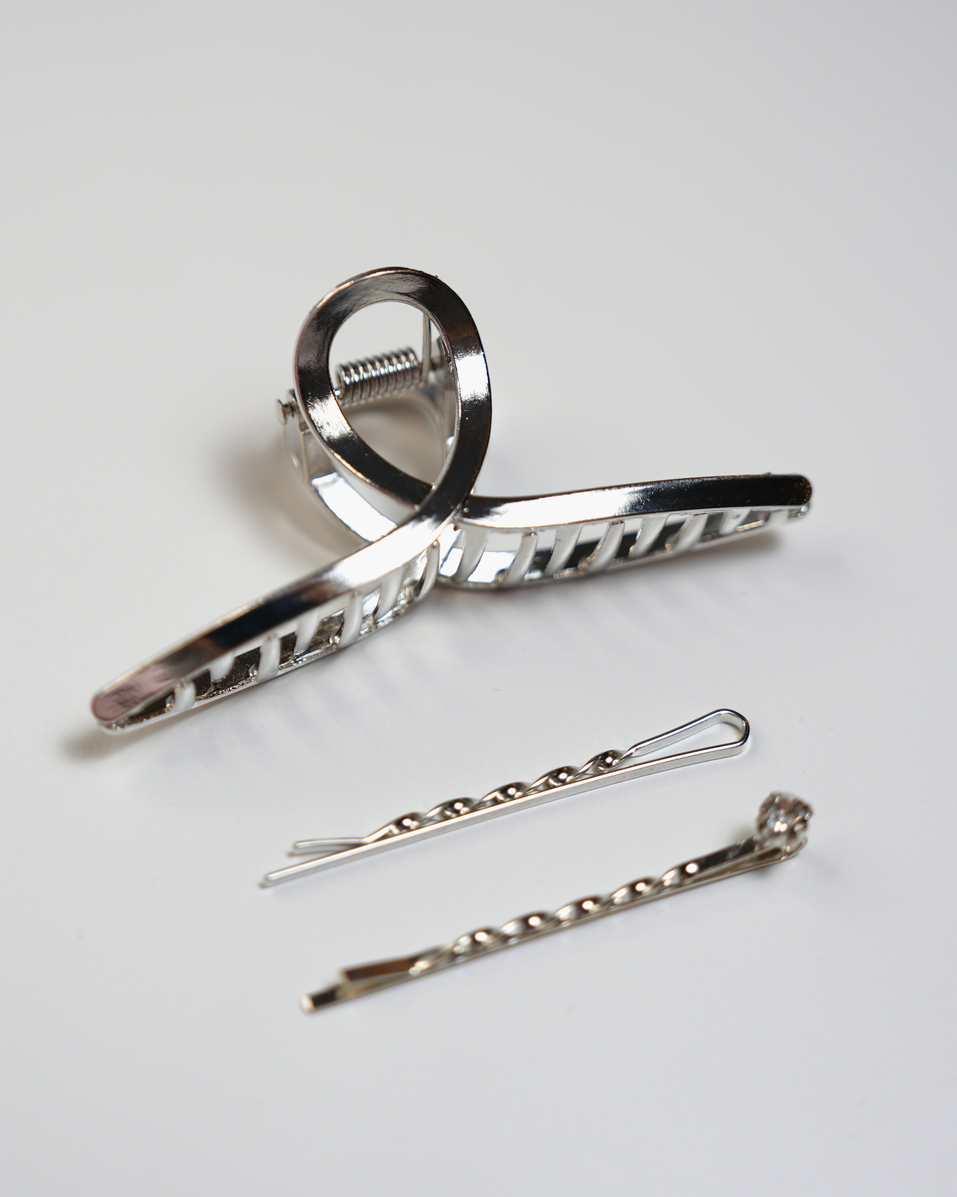 Black Hair Accessories Set – Clips, Scrunchies & Essentials