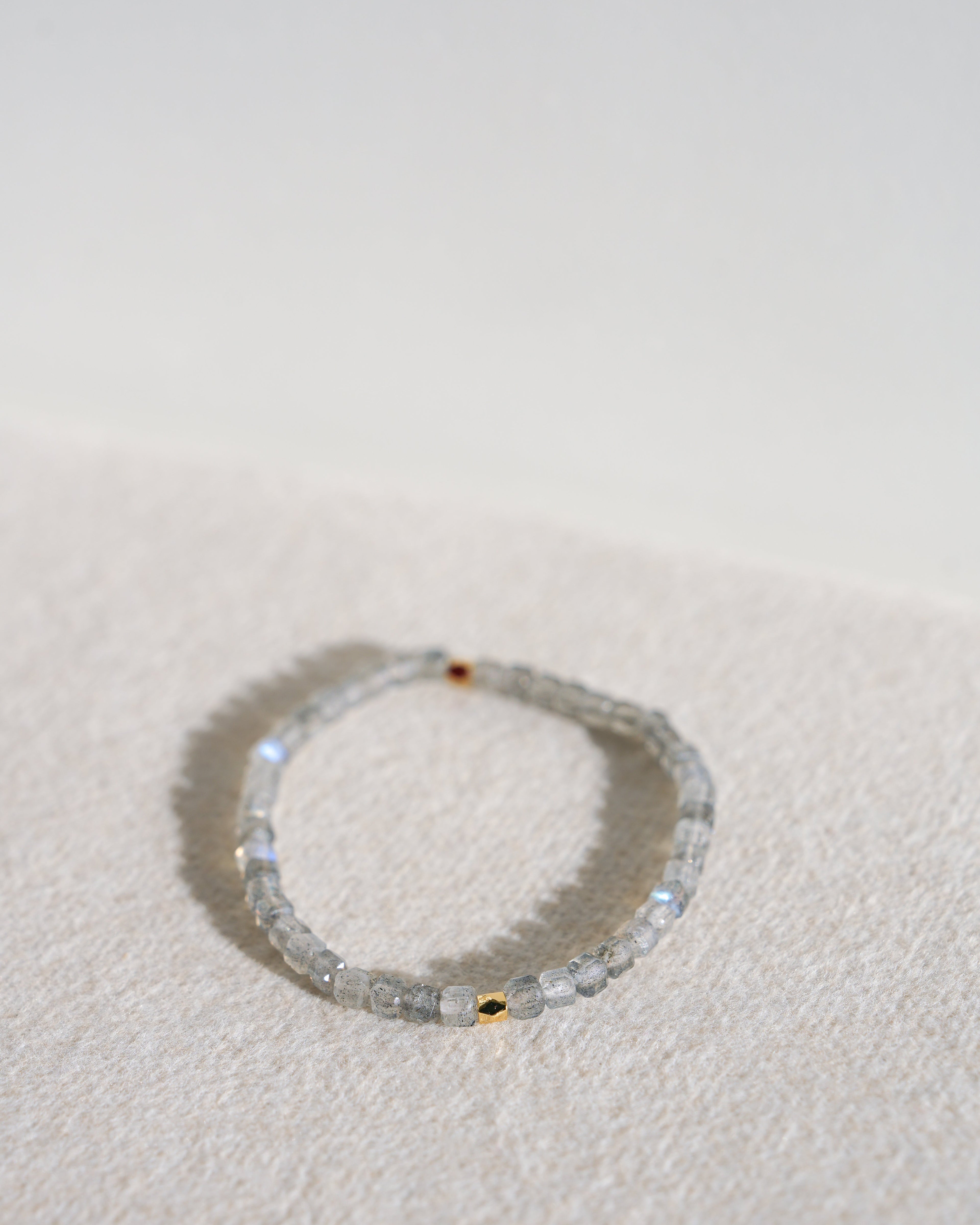 Labradorite Cube-Cut Bracelet